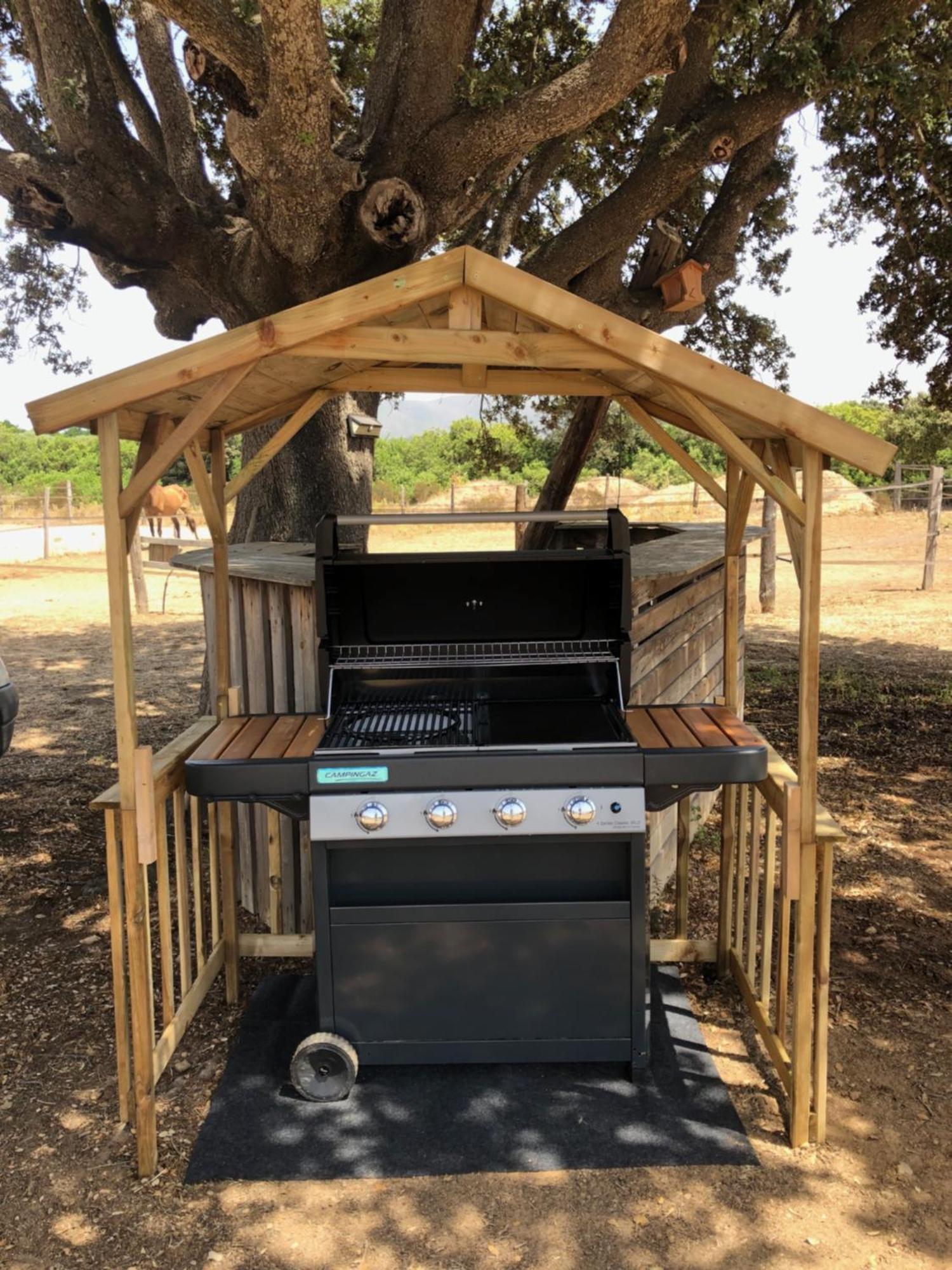 Les De Tesa Farm stay Occhiatana